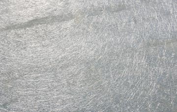 Scredington laminate fibreglass or shingles?